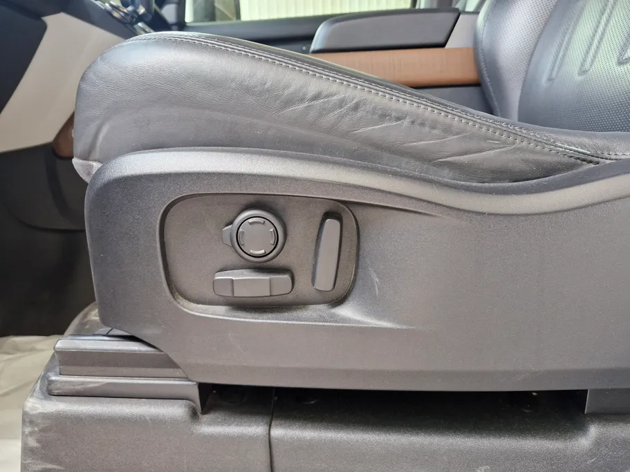 2021 Land Rover Defender P400 