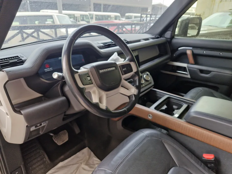 2021 Land Rover Defender P400 