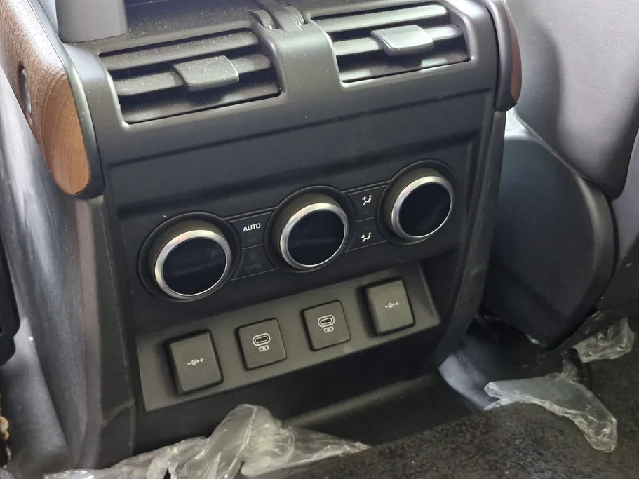 2021 Land Rover Defender P400 