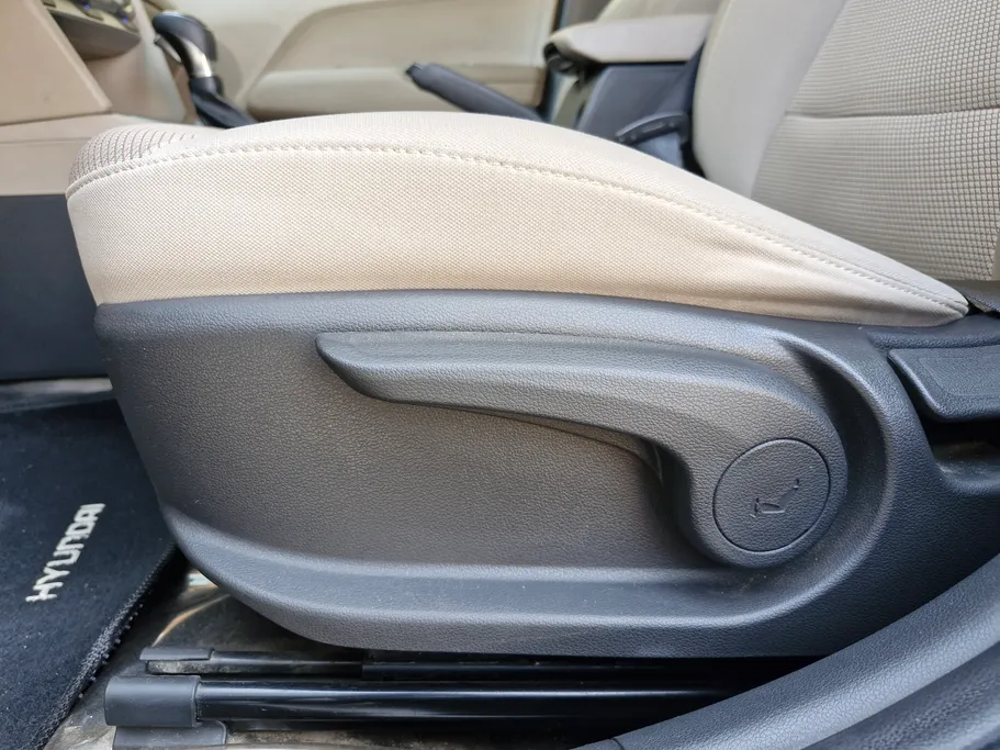 2019 Hyundai Elantra GL 