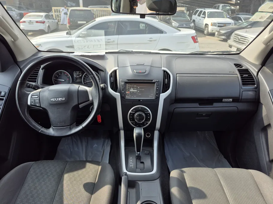 ايسوزو دي ماكس LS 2020 