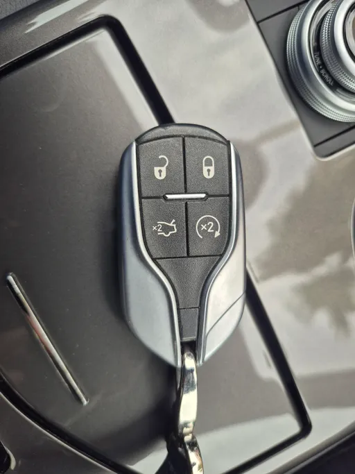 2022 Maserati Ghibli  