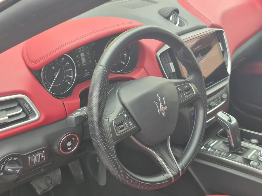 2022 Maserati Ghibli  