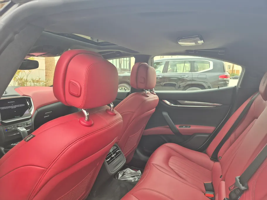 2022 Maserati Ghibli  