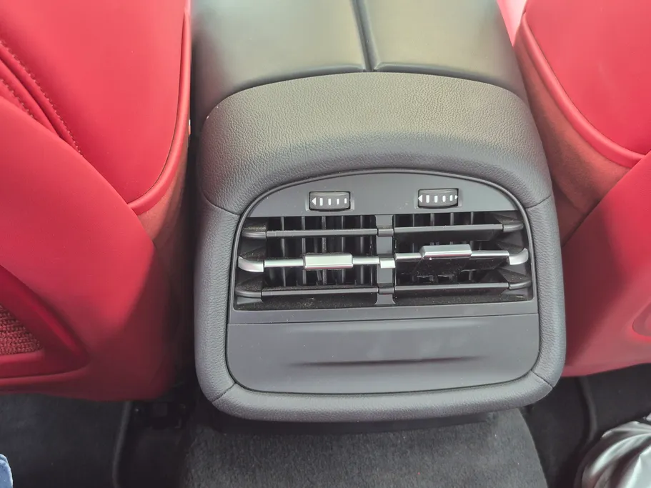 2022 Maserati Ghibli  