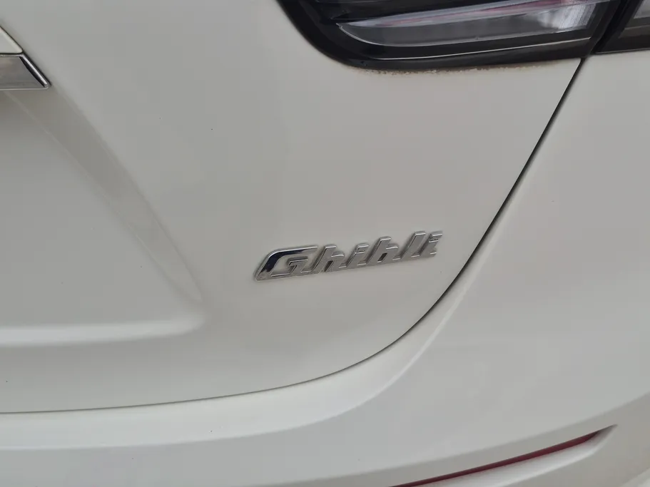 2022 Maserati Ghibli  
