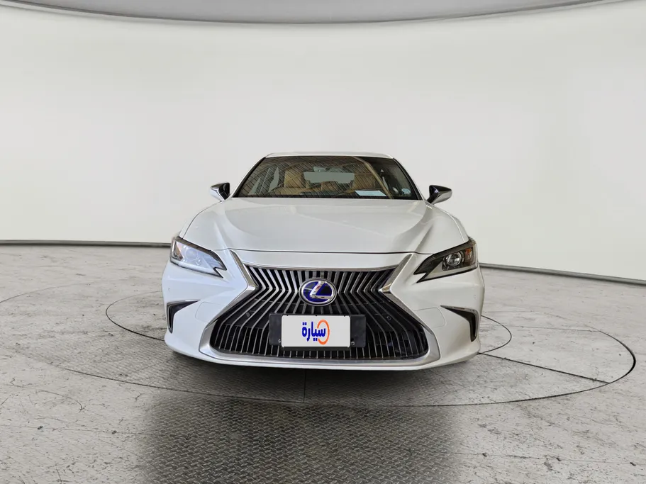 لكزس ES 300 H 2020 