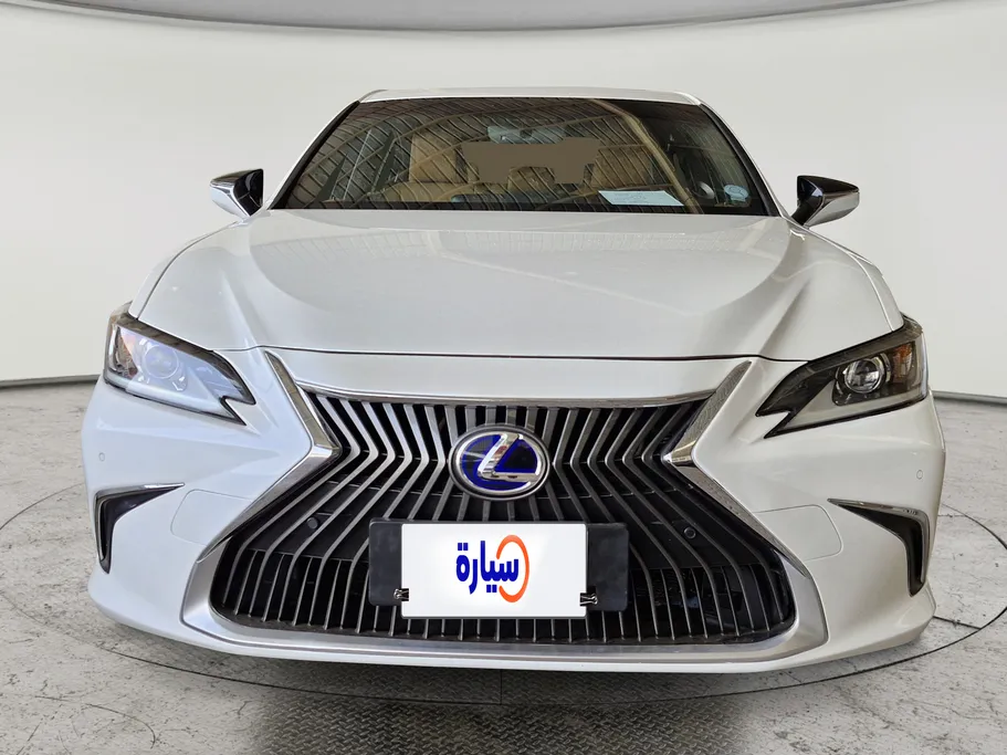 2020 Lexus ES 300 H 