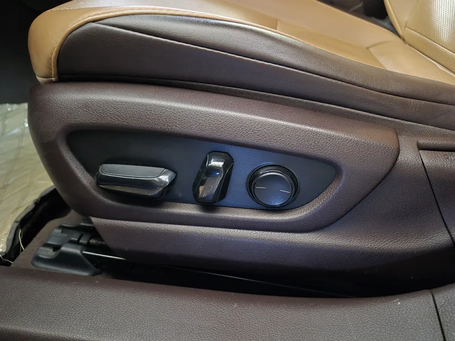 لكزس ES 300 H 2020 