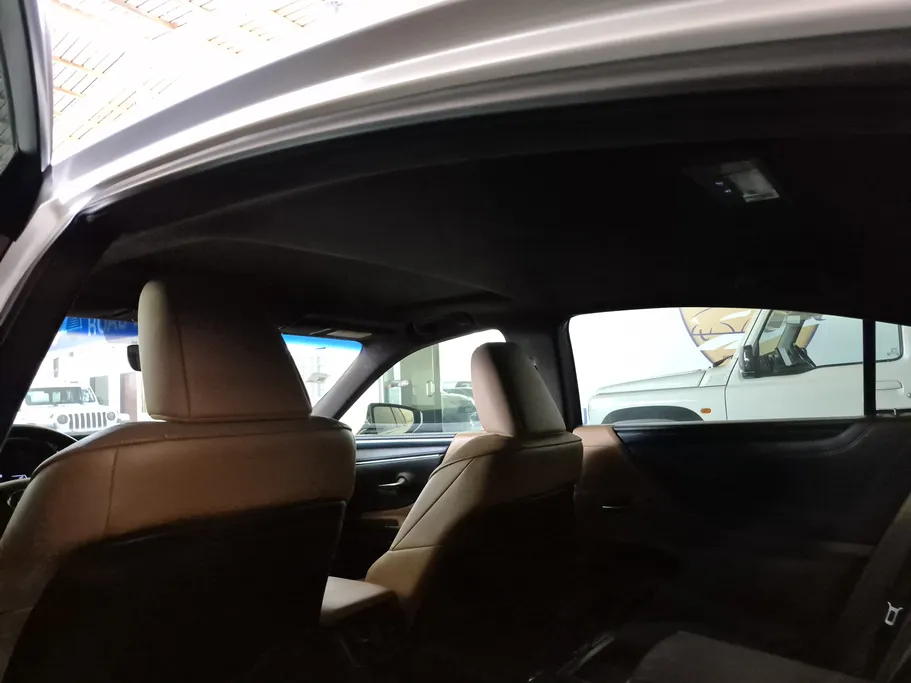 لكزس ES 300 H 2020 