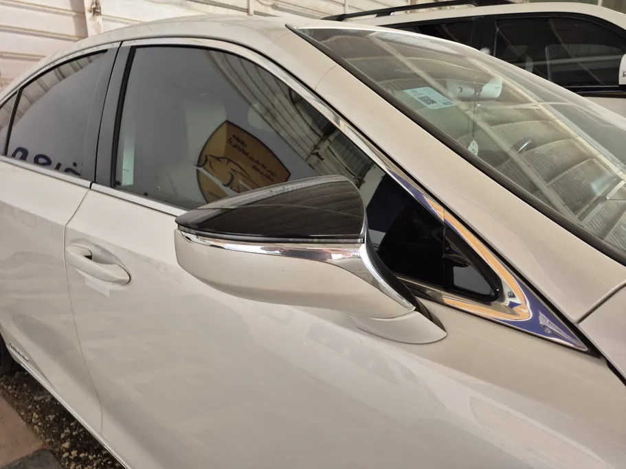 لكزس ES 300 H 2020 