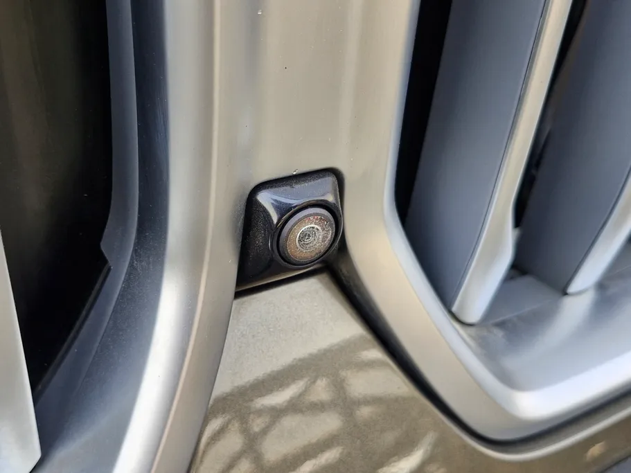2023 BMW X Series 6 xDrive 40i 