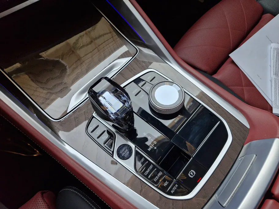 2023 BMW X Series 6 xDrive 40i 