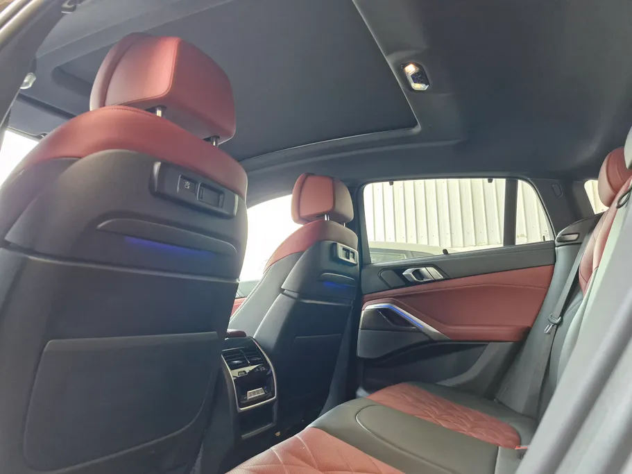 2023 BMW X Series 6 xDrive 40i 