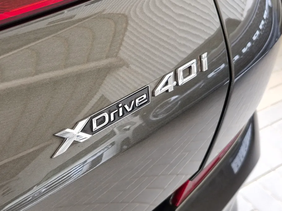 2023 BMW X Series 6 xDrive 40i 