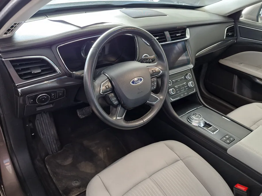2021 Ford Taurus Ambiente 