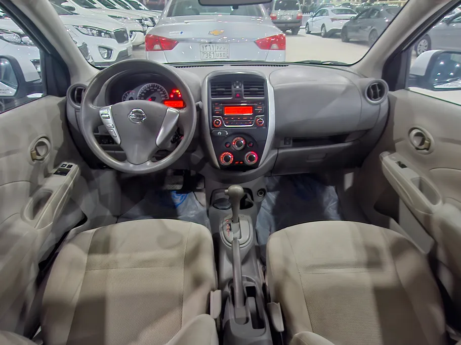 2020 Nissan Sunny SV 