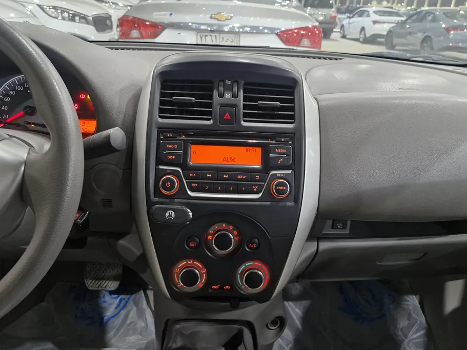 2020 Nissan Sunny SV 