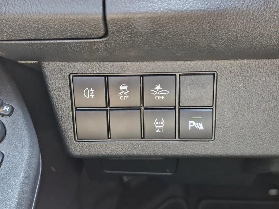 2024 Toyota Yaris  Y Plus 