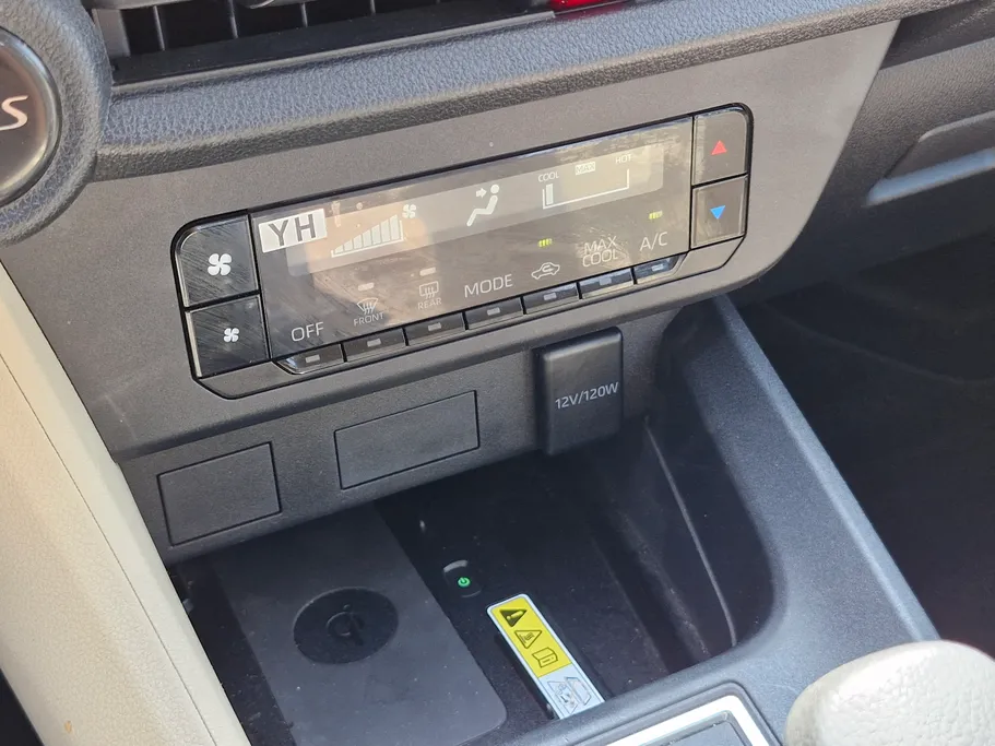 2024 Toyota Yaris  Y Plus 