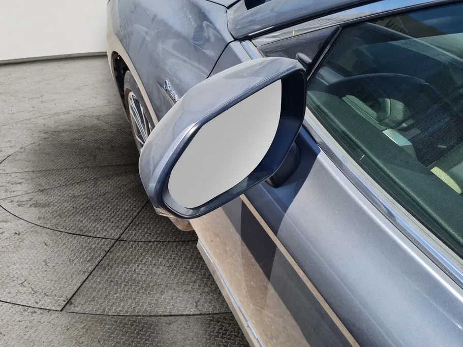 2025 Toyota Camry  LE HEV 