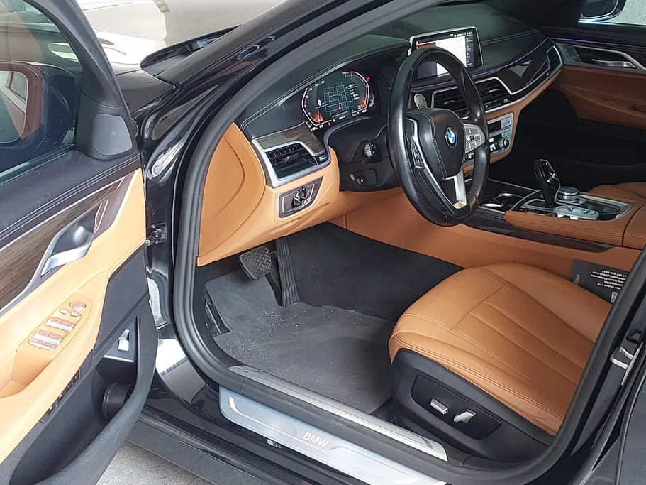 2022 BMW 7 Series 730Li 