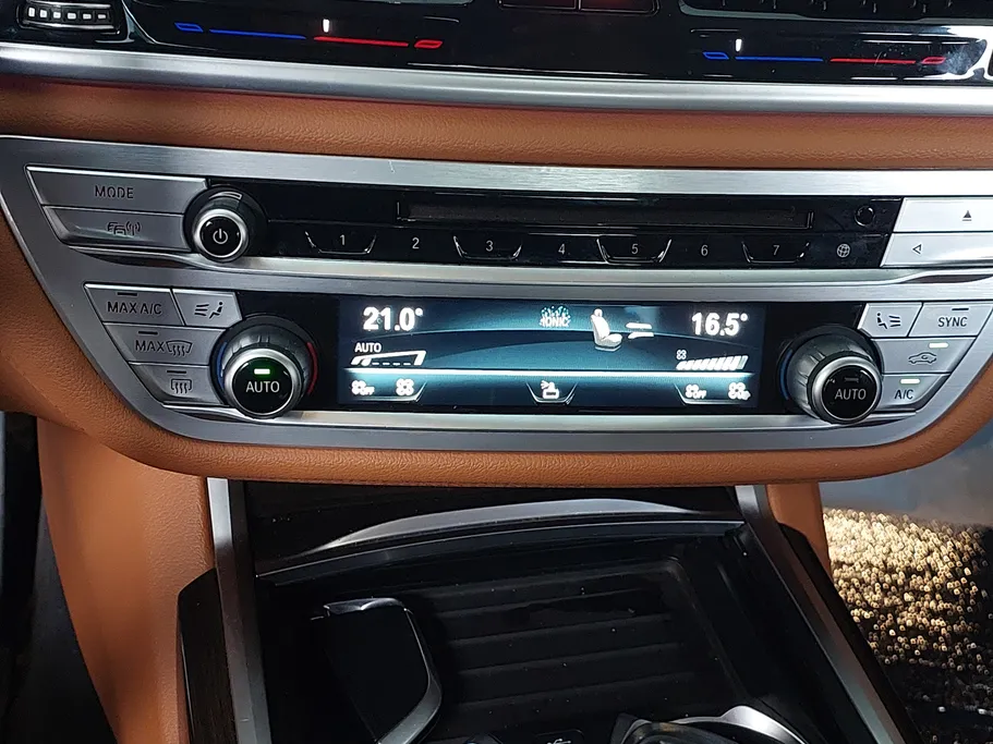 2022 BMW 7 Series 730Li 