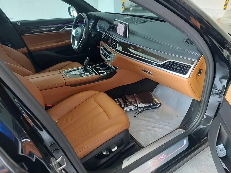 2022 BMW 7 Series 730Li 