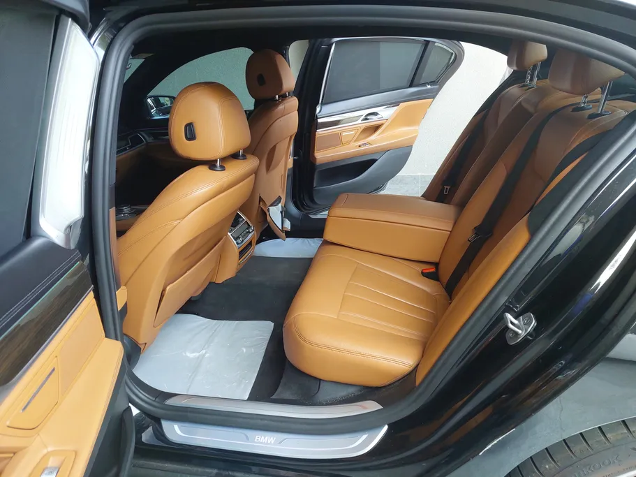 2022 BMW 7 Series 730Li 