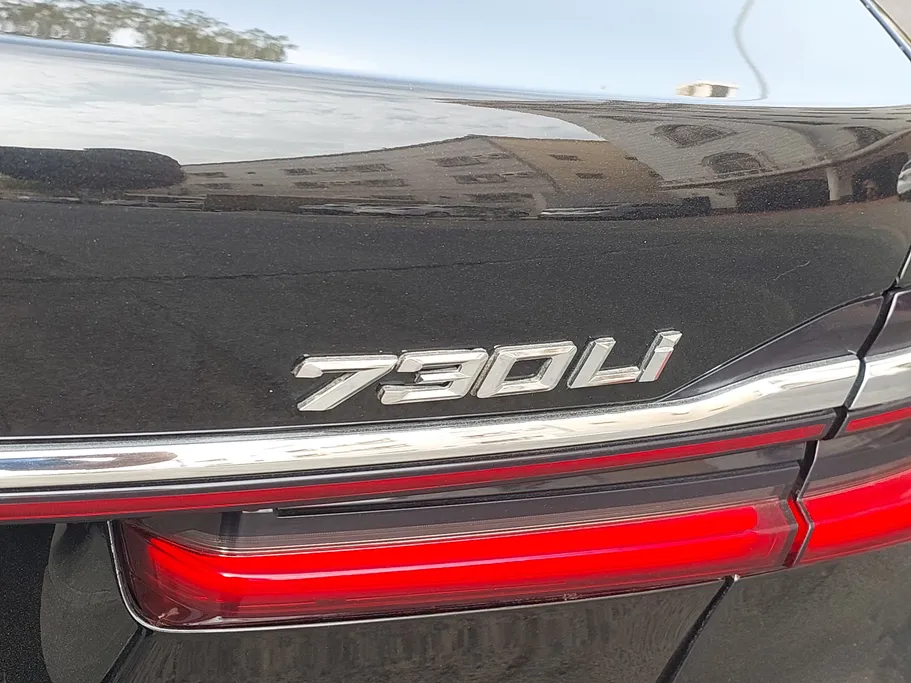 2022 BMW 7 Series 730Li 