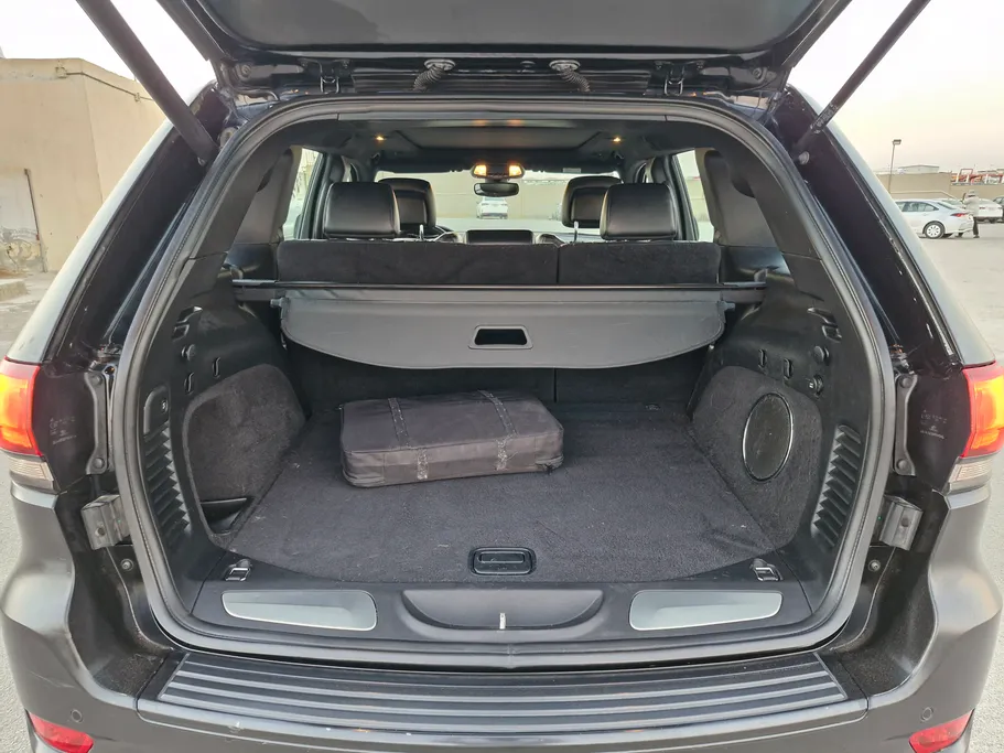 جيب جراند شيروكي ليمتد اس 2019 