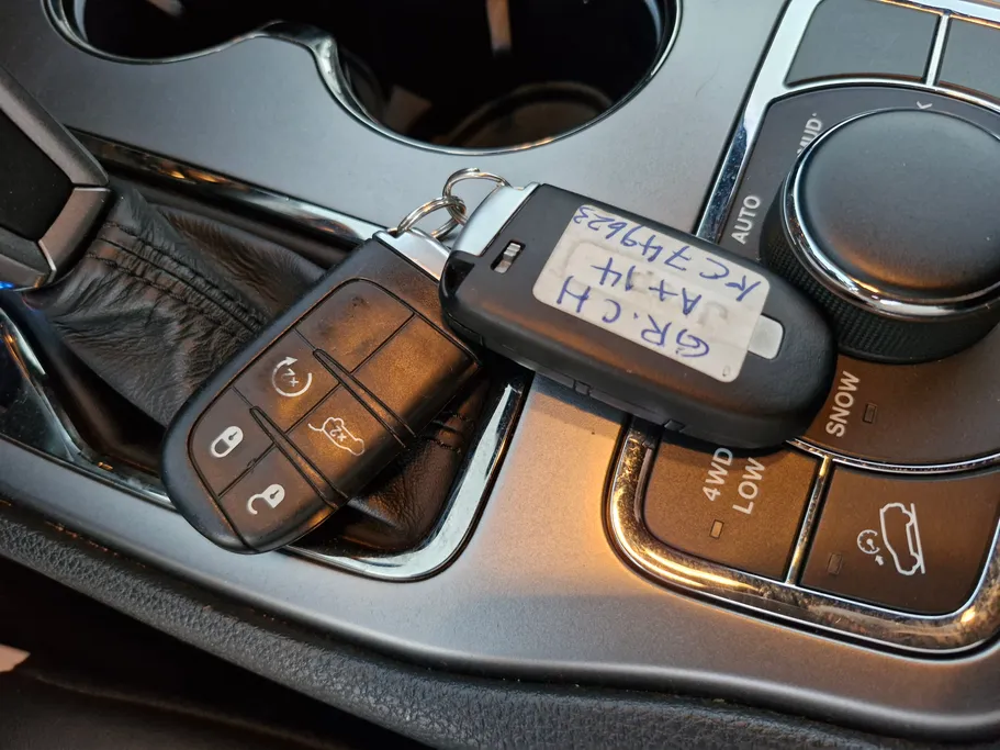 جيب جراند شيروكي ليمتد اس 2019 