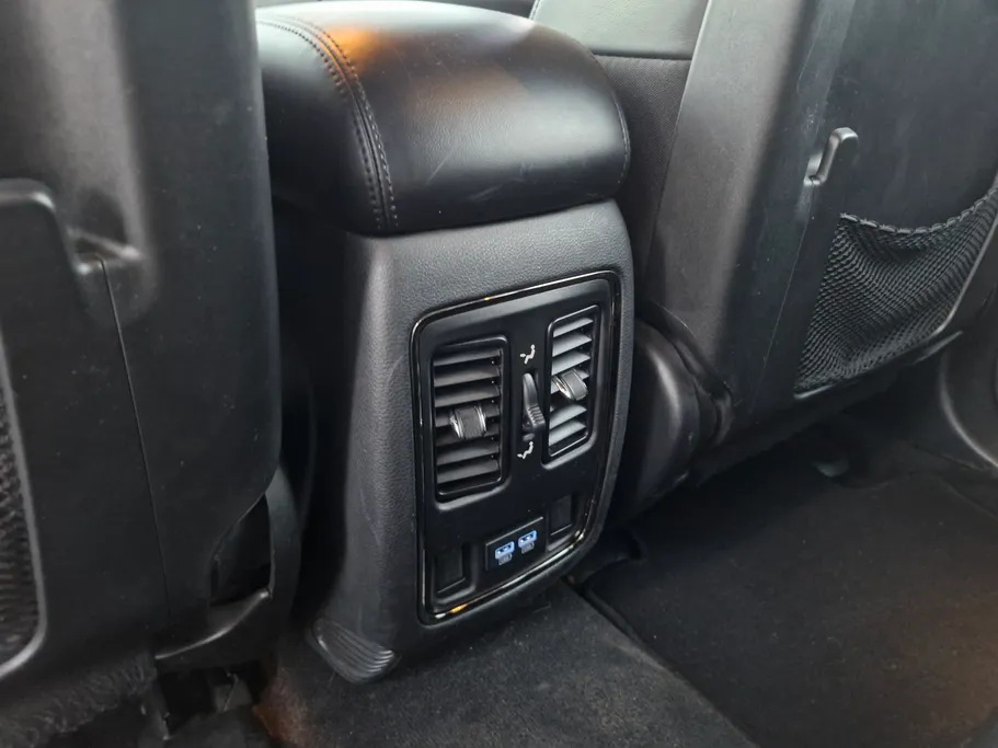 جيب جراند شيروكي ليمتد اس 2019 