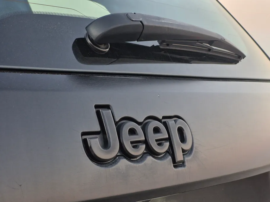 جيب جراند شيروكي ليمتد اس 2019 