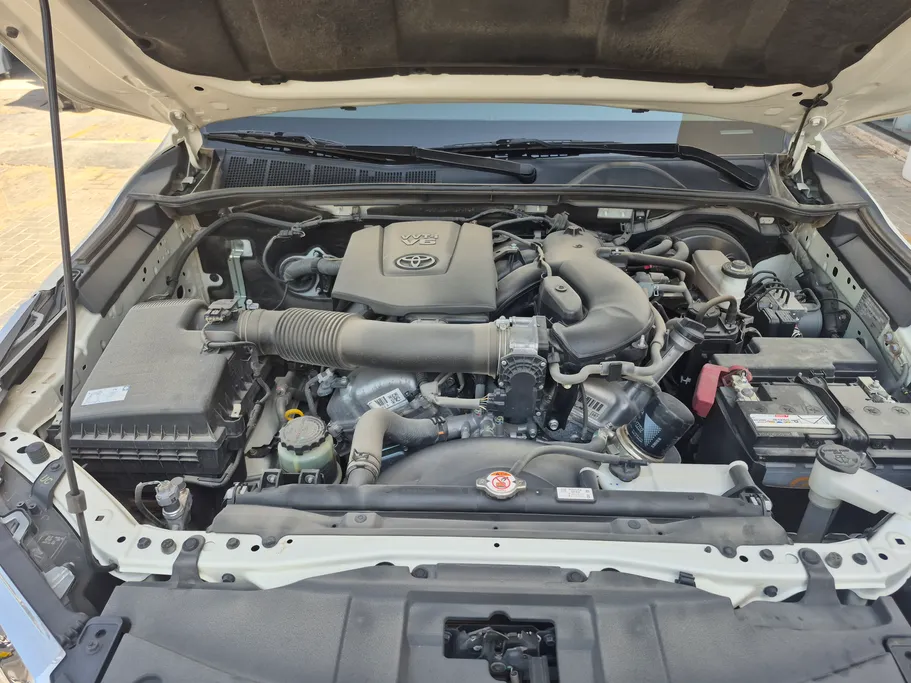 2022 Toyota Fortuner VX