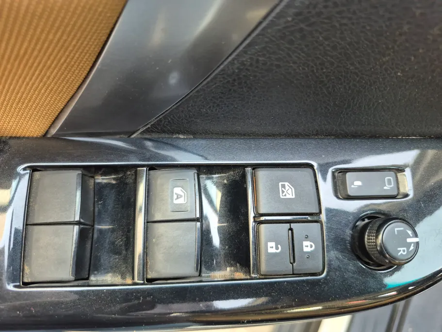 2022 Toyota Fortuner VX