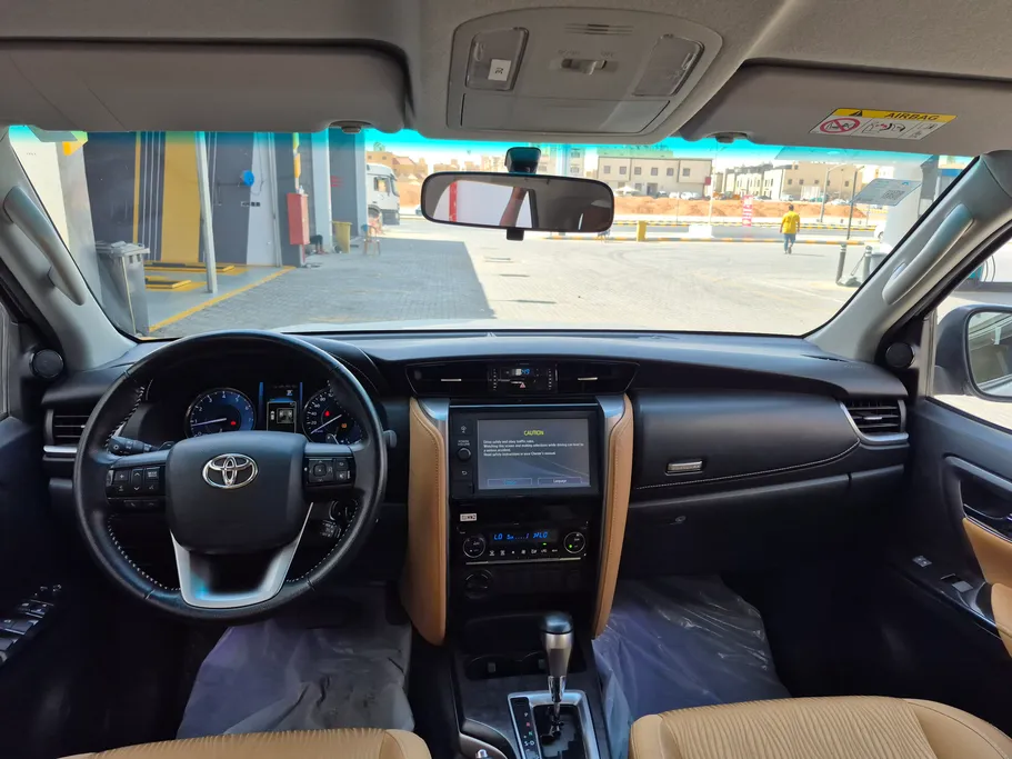 2022 Toyota Fortuner VX