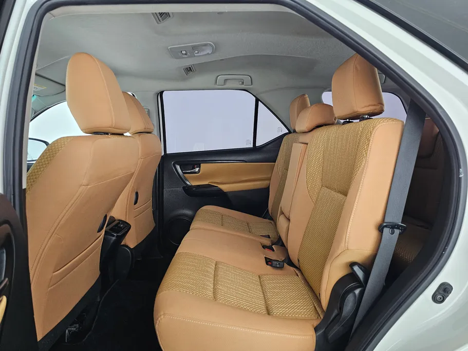 تويوتا فورتشنر GX 2019 