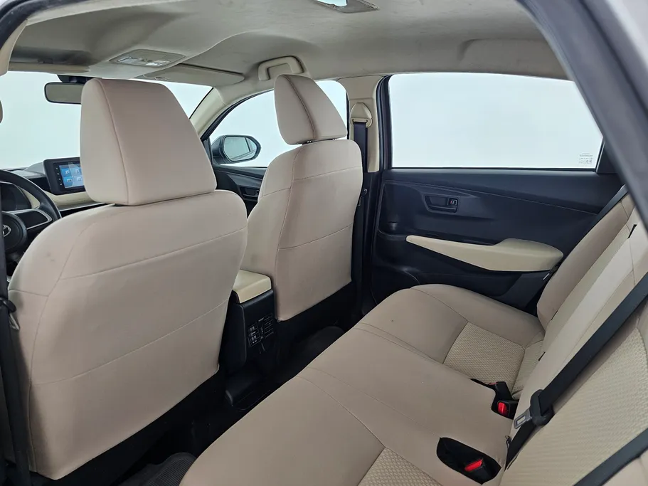 2023 Toyota Yaris  Y 