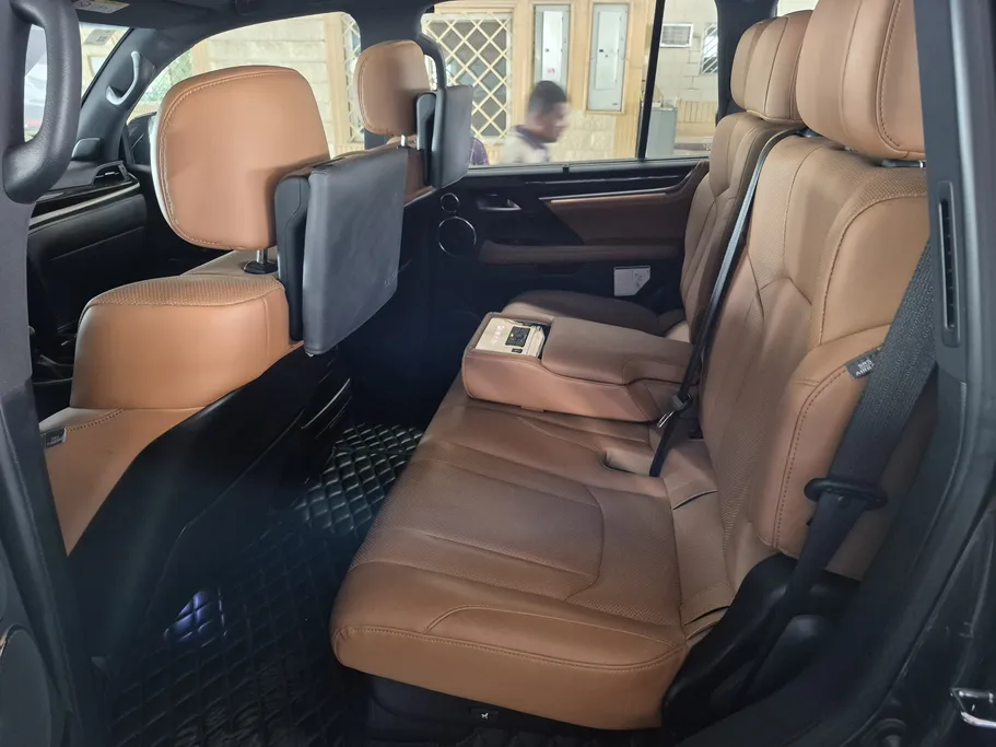 2021 Lexus LX 570 S Sport 