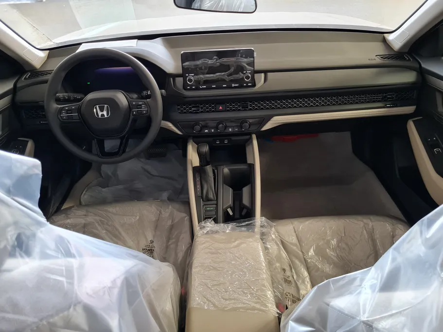 هوندا اكورد LX 2024 