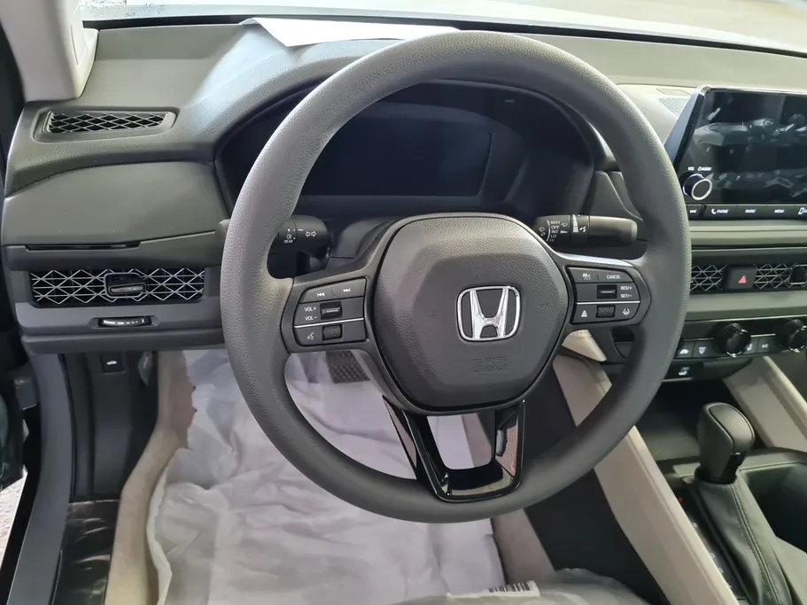 هوندا اكورد LX 2024 