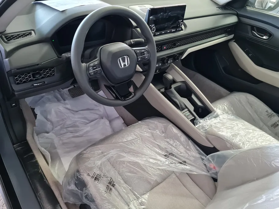 هوندا اكورد LX 2024 