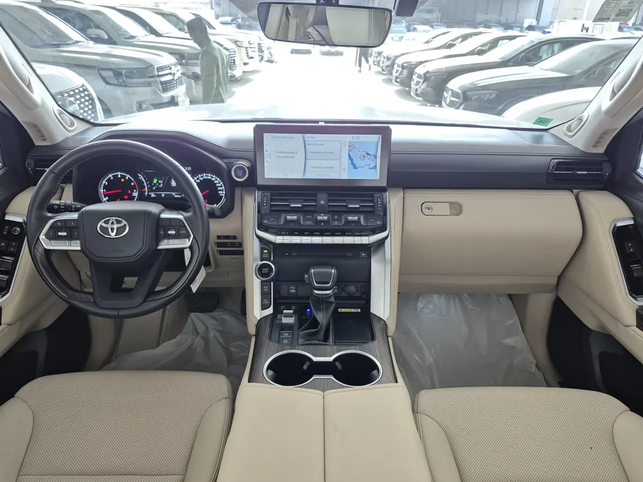 2023 Toyota Land Cruiser VX 