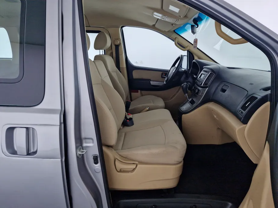 2020 Hyundai H1 passenger 