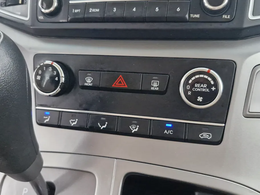 2020 Hyundai H1 passenger 