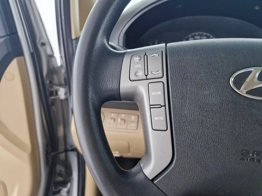 2020 Hyundai H1 passenger 