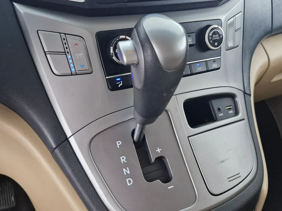 2020 Hyundai H1 passenger 
