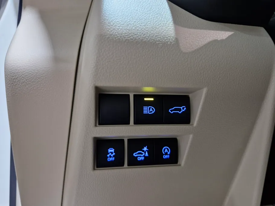 تويوتا لاندكروزر VX 2023 