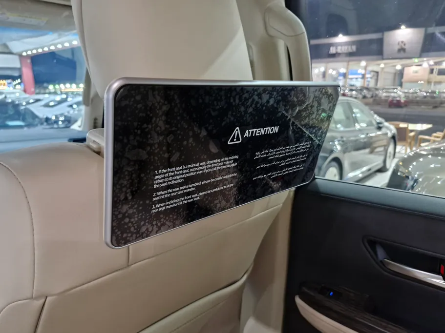 تويوتا لاندكروزر VX 2023 